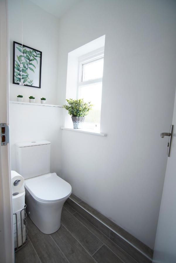 Doctors Lane Stylish 3 Bedroom Family House With Parking Melton Mowbray Exterior foto